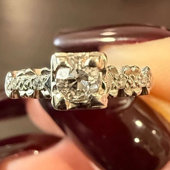 ✨Elegant 14k gold Women's Diamond Ring✨